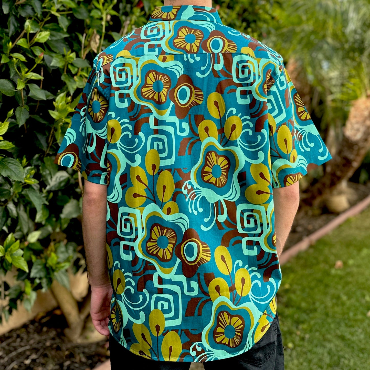 Jeff Granito's 'Mala Waikiki' Modern Fit with Flex Button-Up Shirt - Unisex - Ready to Ship!