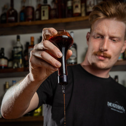 THREADED BITTERS BOTTLE