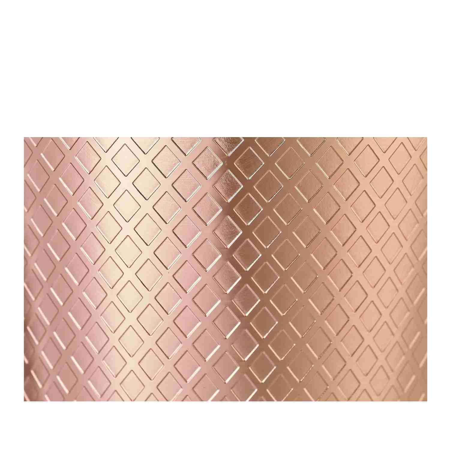 A close-up of the Barfly Copper Plated diamond lattice shaker cocktail tin set of 18 oz and 28 oz on a white background