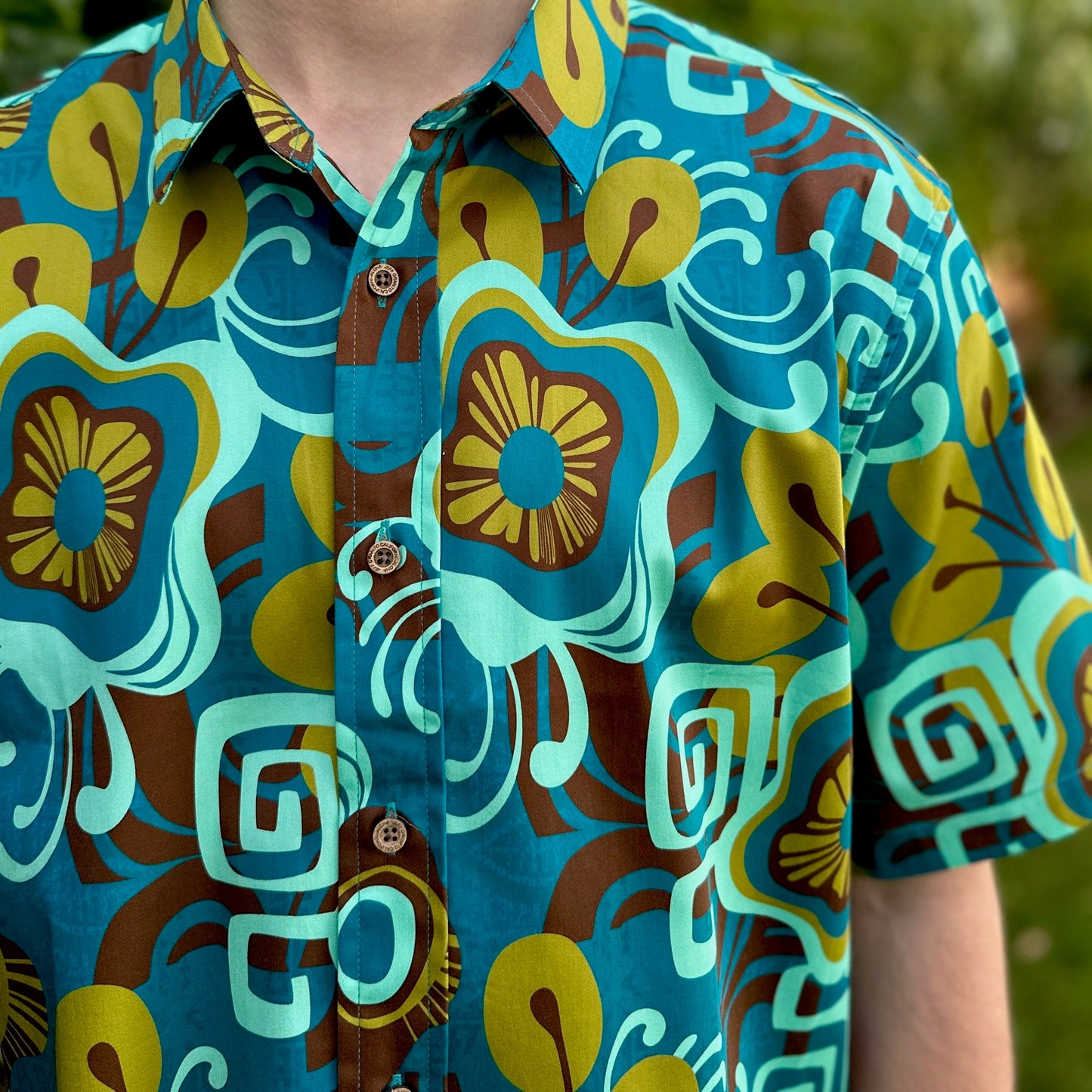 Jeff Granito's 'Mala Waikiki' Modern Fit with Flex Button-Up Shirt - Unisex - Ready to Ship!