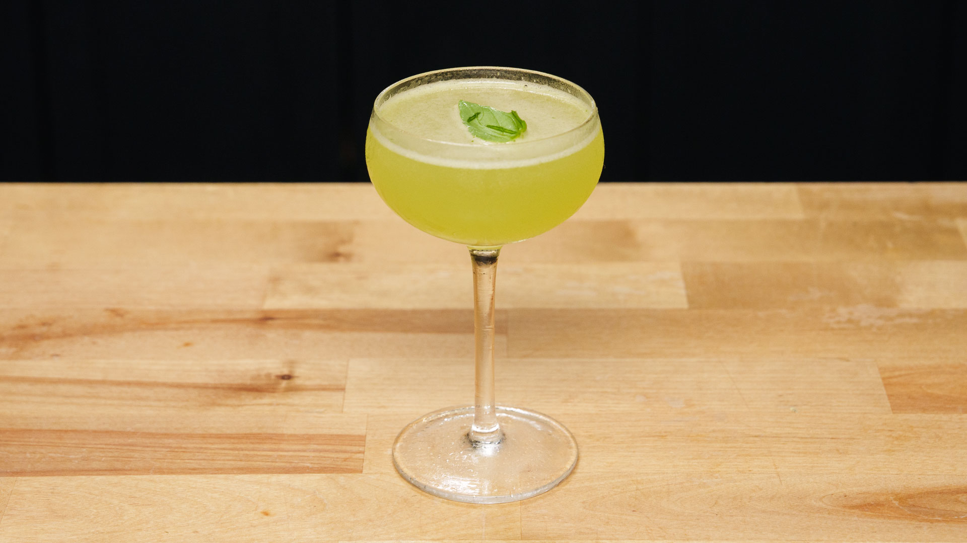 Cucumber Basil Gimlet | The Educated Barfly